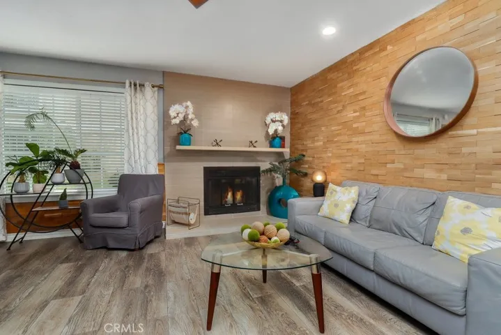 14344 Foothill Boulevard 906, Sylmar, California 91342