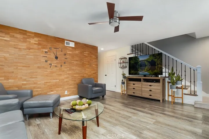 14344 Foothill Boulevard 906, Sylmar, California 91342