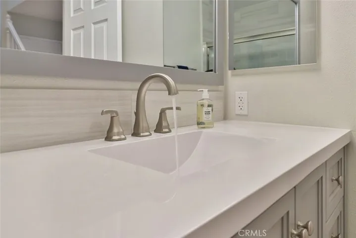 3055 Adirondack Court, Westlake Village, California 91362