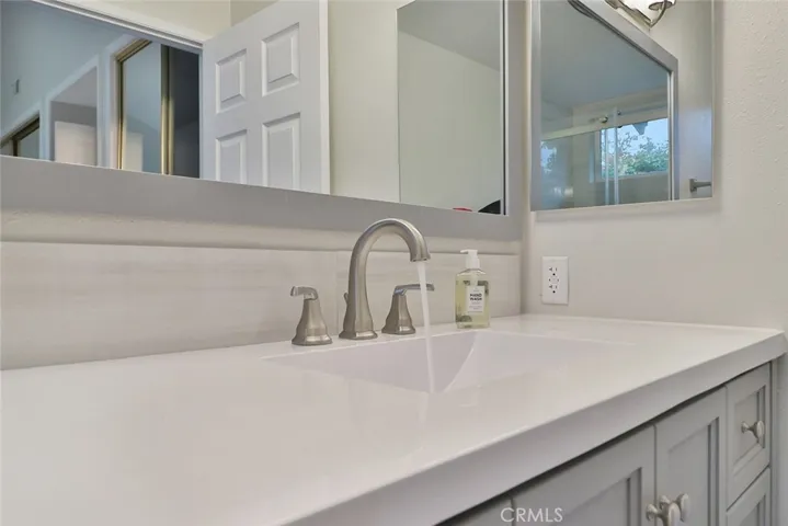 3055 Adirondack Court, Westlake Village, California 91362