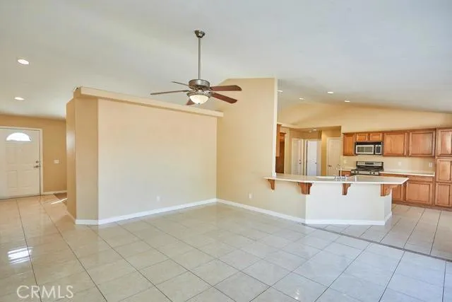 13954 Okesa Road, Apple Valley, California 92307