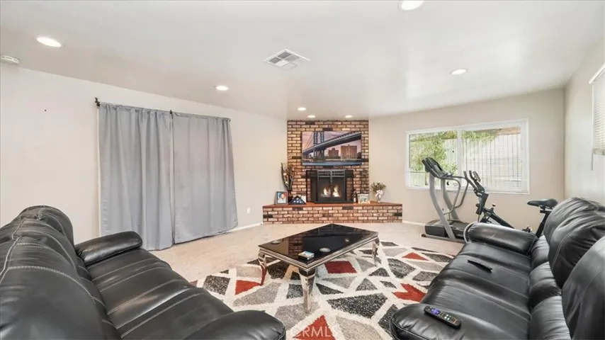 1907 San Gabriel Street, San Bernardino, California 92404