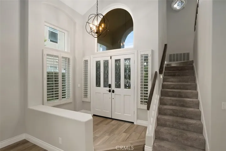 DOUBLE DOOR ENTRY