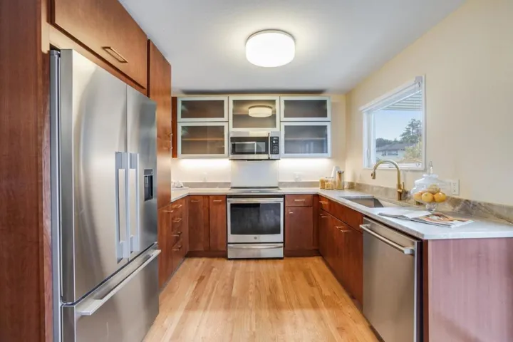 , Redwood City, California 94061