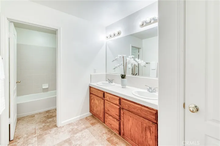 2545 Lexington Avenue, Clovis, California 93619