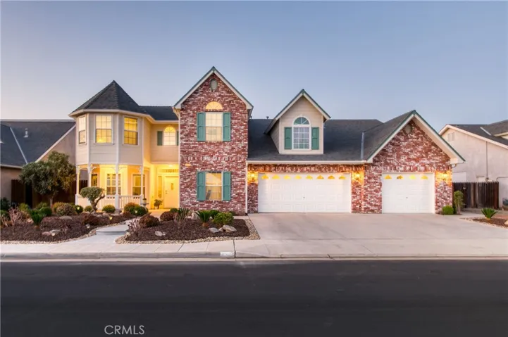 2545 Lexington Avenue, Clovis, California 93619