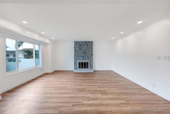 5402 Cloud Way, San Diego, California 92117