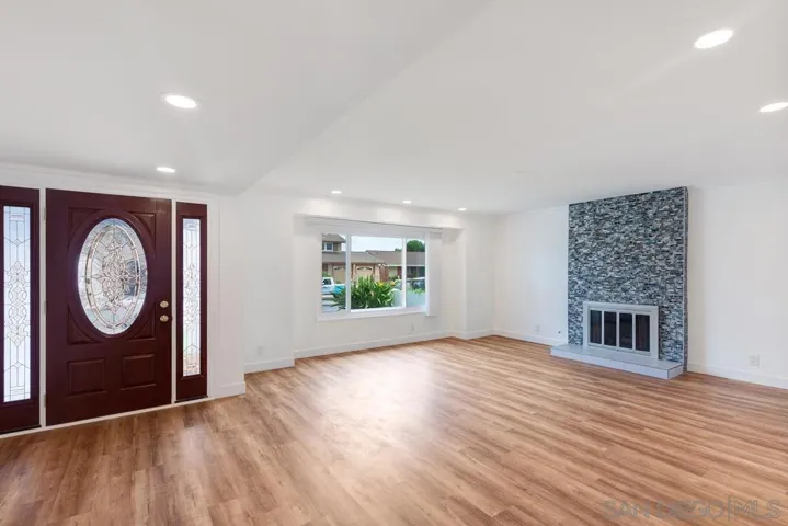 5402 Cloud Way, San Diego, California 92117