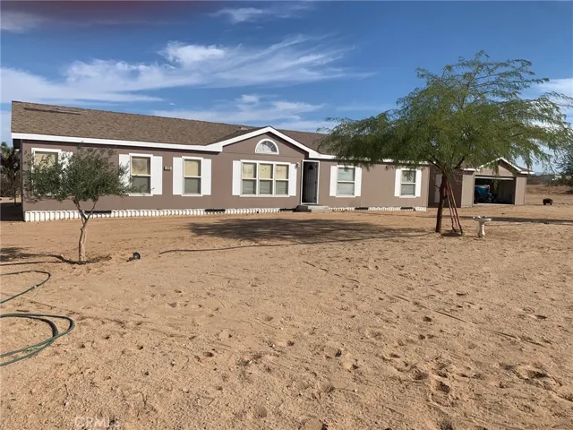 825 Gerber Avenue, Landers, California 92285