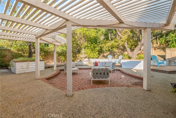 3508 Adamsville Avenue, Calabasas, California 91302