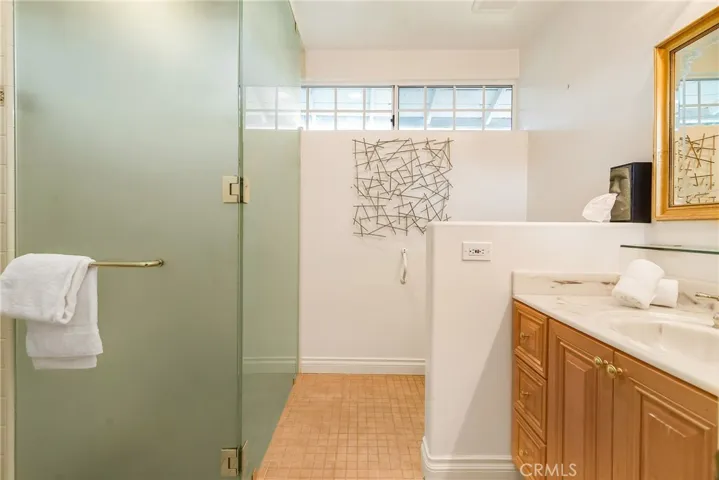 3508 Adamsville Avenue, Calabasas, California 91302