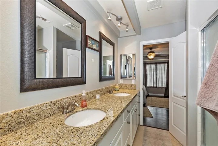 Double vanity