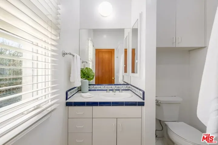 659 Via De La Paz, Pacific Palisades, California 90272