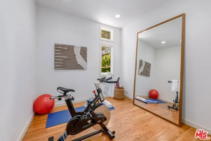 659 Via De La Paz, Pacific Palisades, California 90272