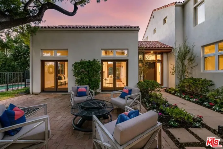 659 Via De La Paz, Pacific Palisades, California 90272