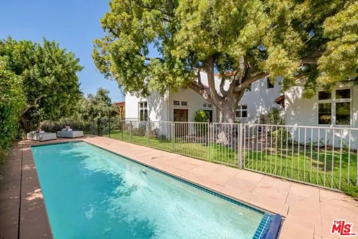 659 Via De La Paz, Pacific Palisades, California 90272