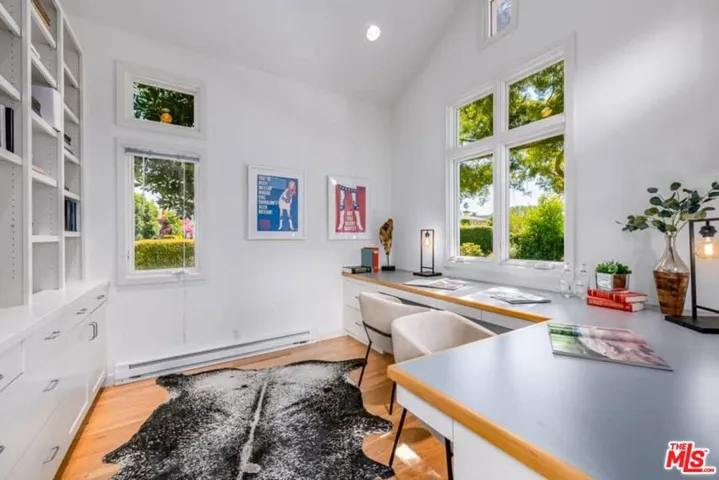 659 Via De La Paz, Pacific Palisades, California 90272