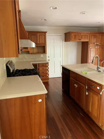 Open Kitchen