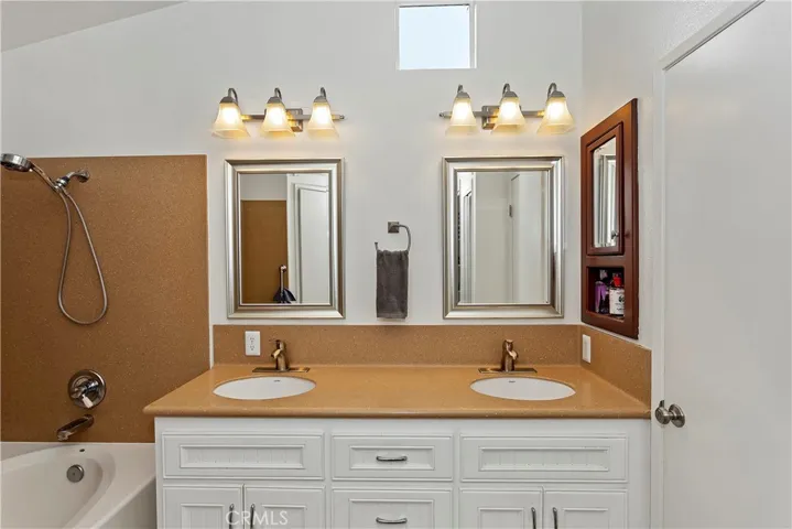 17524 Lyme Court, Riverside, California 92503