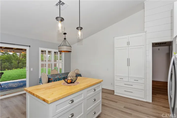 17524 Lyme Court, Riverside, California 92503