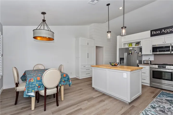 17524 Lyme Court, Riverside, California 92503