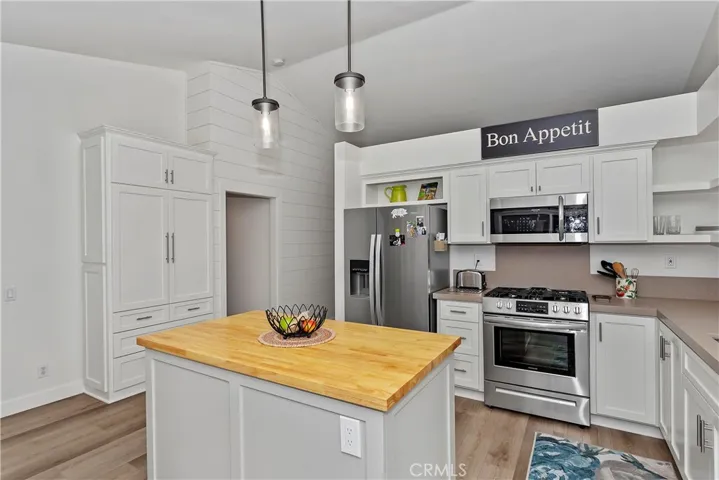 17524 Lyme Court, Riverside, California 92503