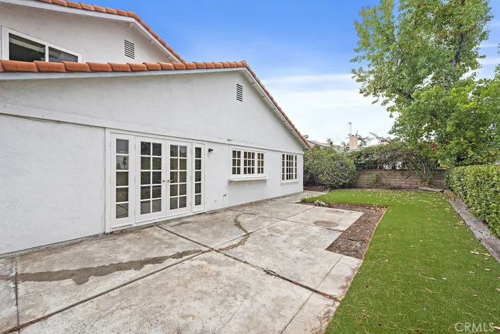 23611 Via Navarra, Mission Viejo, California 92691