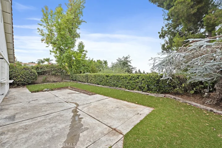 23611 Via Navarra, Mission Viejo, California 92691