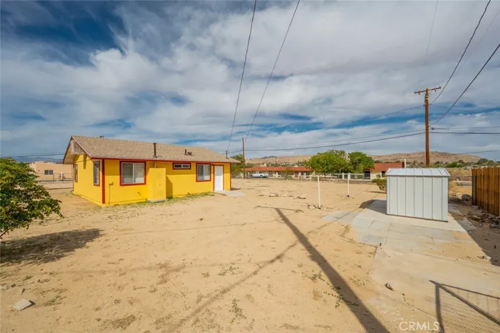 6385 Center, Joshua Tree, California 92252