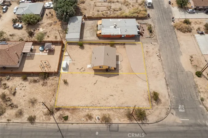 6385 Center, Joshua Tree, California 92252