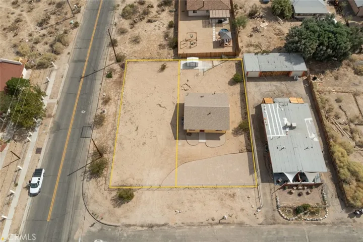 6385 Center, Joshua Tree, California 92252