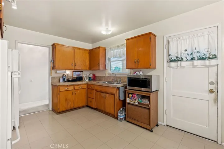 2463 Valhalla Street, Pomona, California 91767