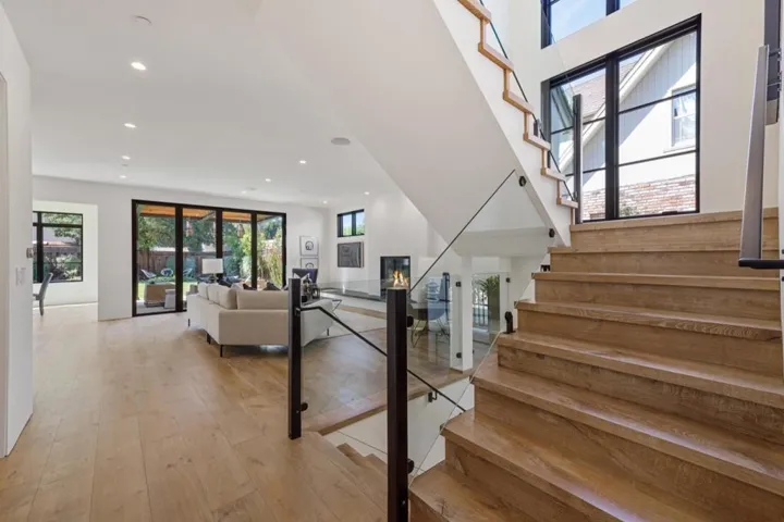 , Burlingame, California 94010