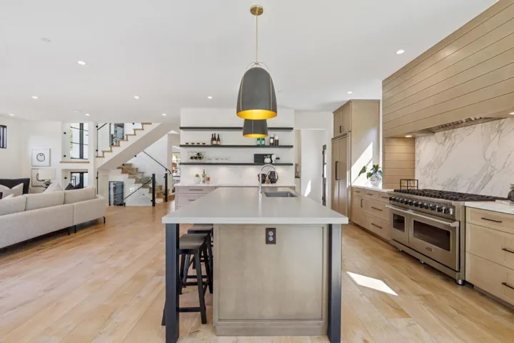 , Burlingame, California 94010