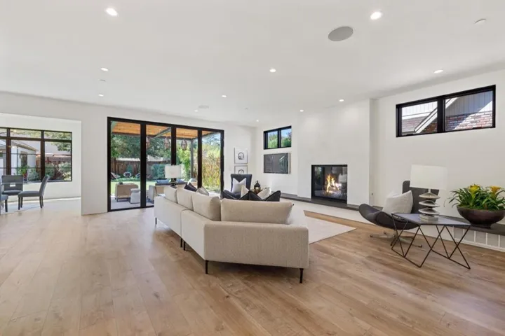 , Burlingame, California 94010