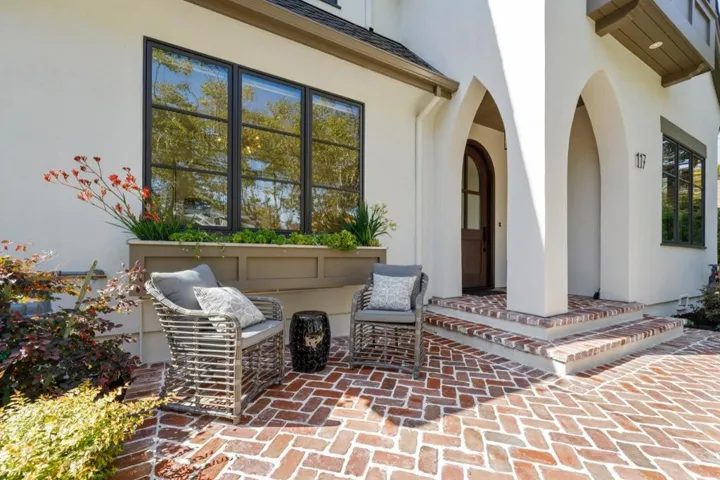 , Burlingame, California 94010