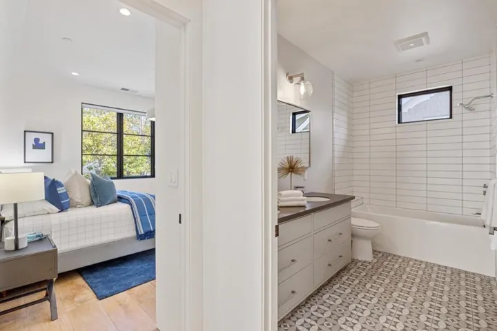 , Burlingame, California 94010