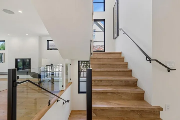 , Burlingame, California 94010