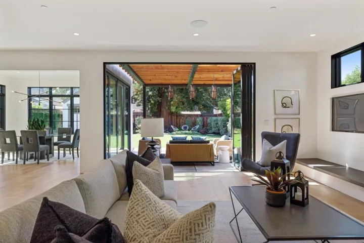 , Burlingame, California 94010