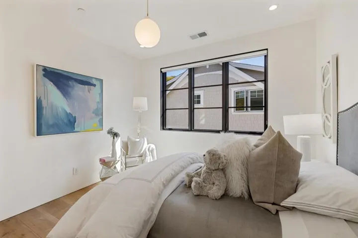 , Burlingame, California 94010