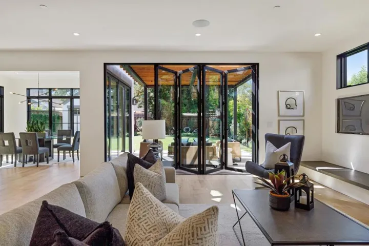 , Burlingame, California 94010