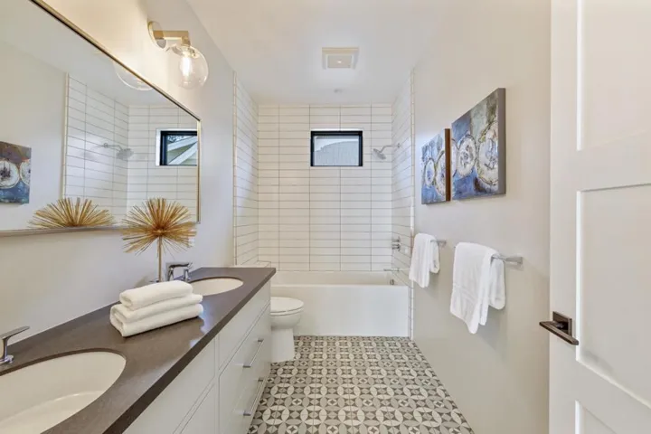 , Burlingame, California 94010