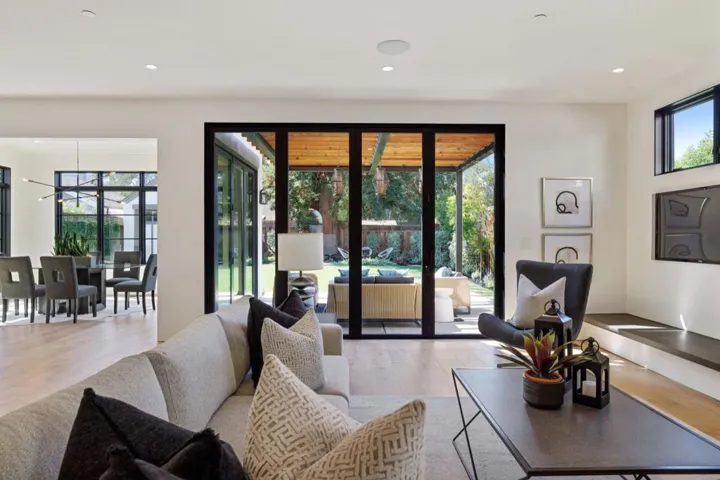 , Burlingame, California 94010