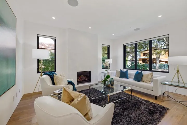 , Burlingame, California 94010