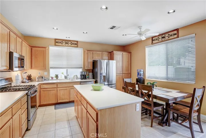 27552 Hopi Springs Court, Corona, California 92883