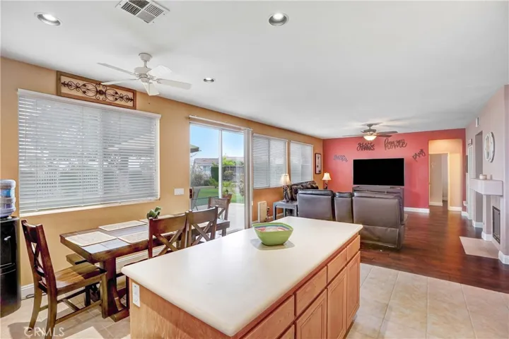27552 Hopi Springs Court, Corona, California 92883