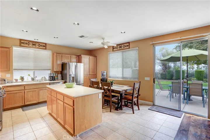 27552 Hopi Springs Court, Corona, California 92883