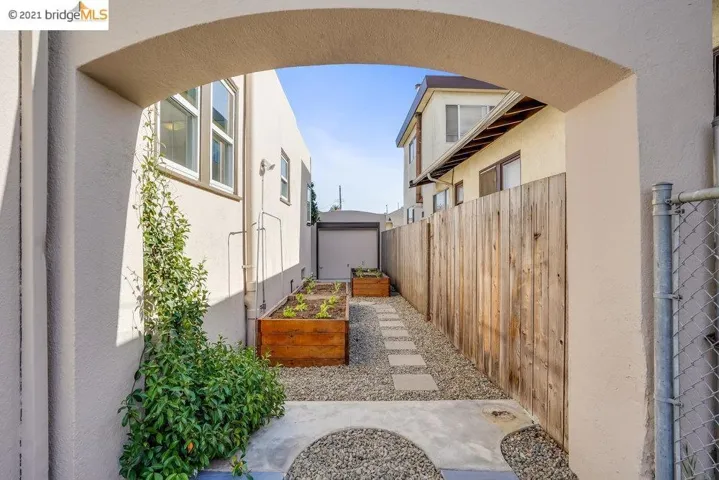 2512 65th Ave, Oakland, California 94605