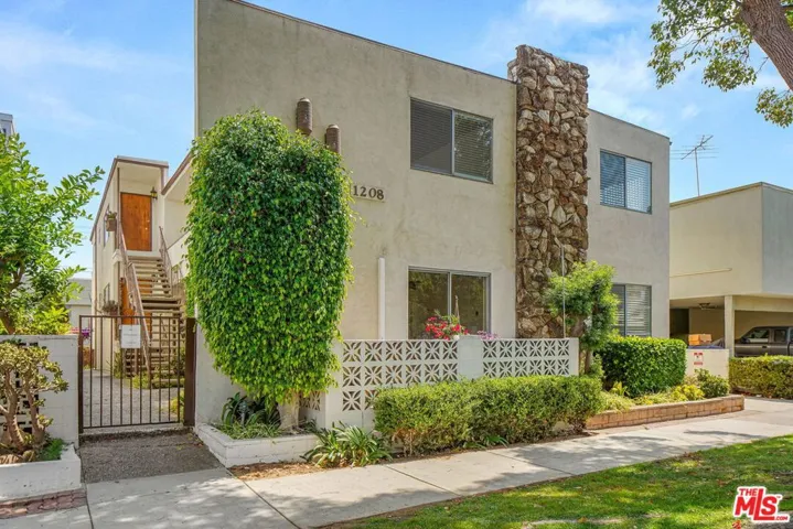 1208 California Avenue B, Santa Monica, California 90403