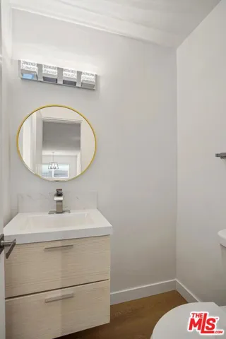 1208 California Avenue B, Santa Monica, California 90403